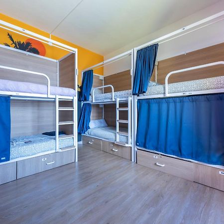 The Macarena Beach Hostel Lagos Eksteriør billede